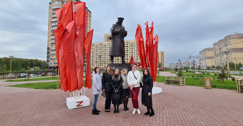Молодежный совет Калугастата к Дню Победы организовал автопробег по памятным местам города